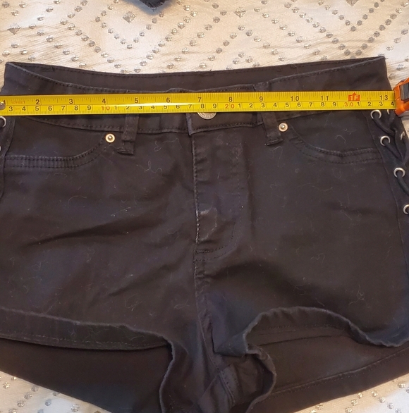 Urban Planet Black Jean Shorts Set - Picture 3 of 4